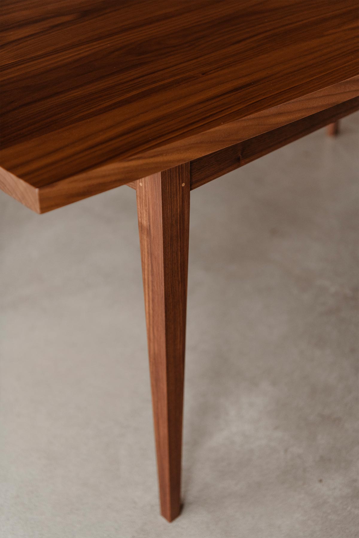 Shaker Heirloom Boat Table - Walnut