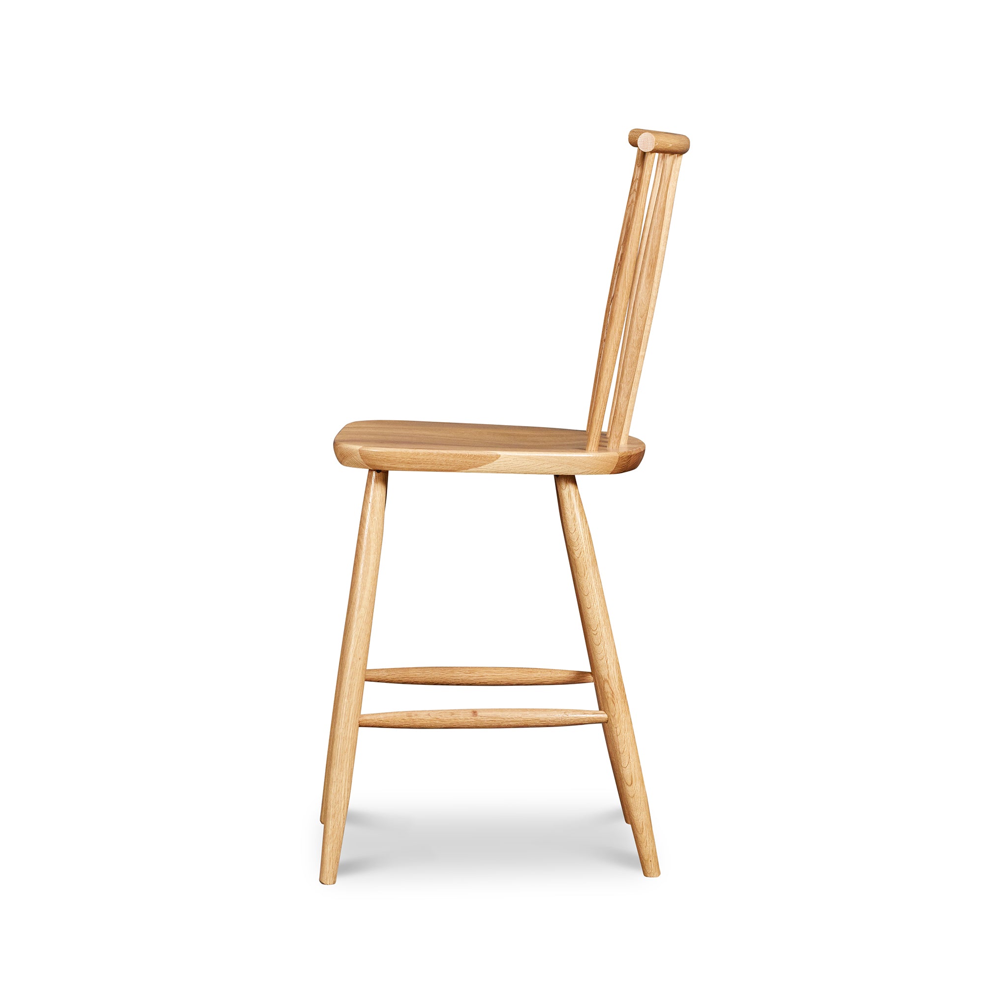 Windsor style stool with round crest in oak