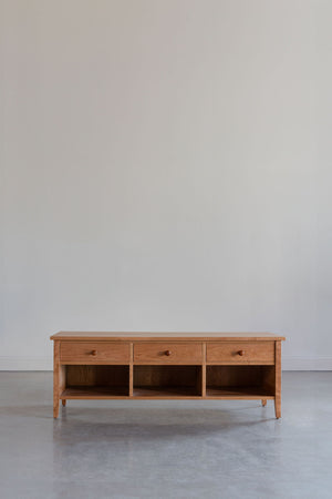 Cherry Shaker style storage bench in modern room 