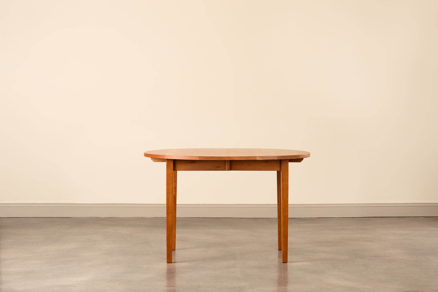 Shaker Oval Extension Table without leaves