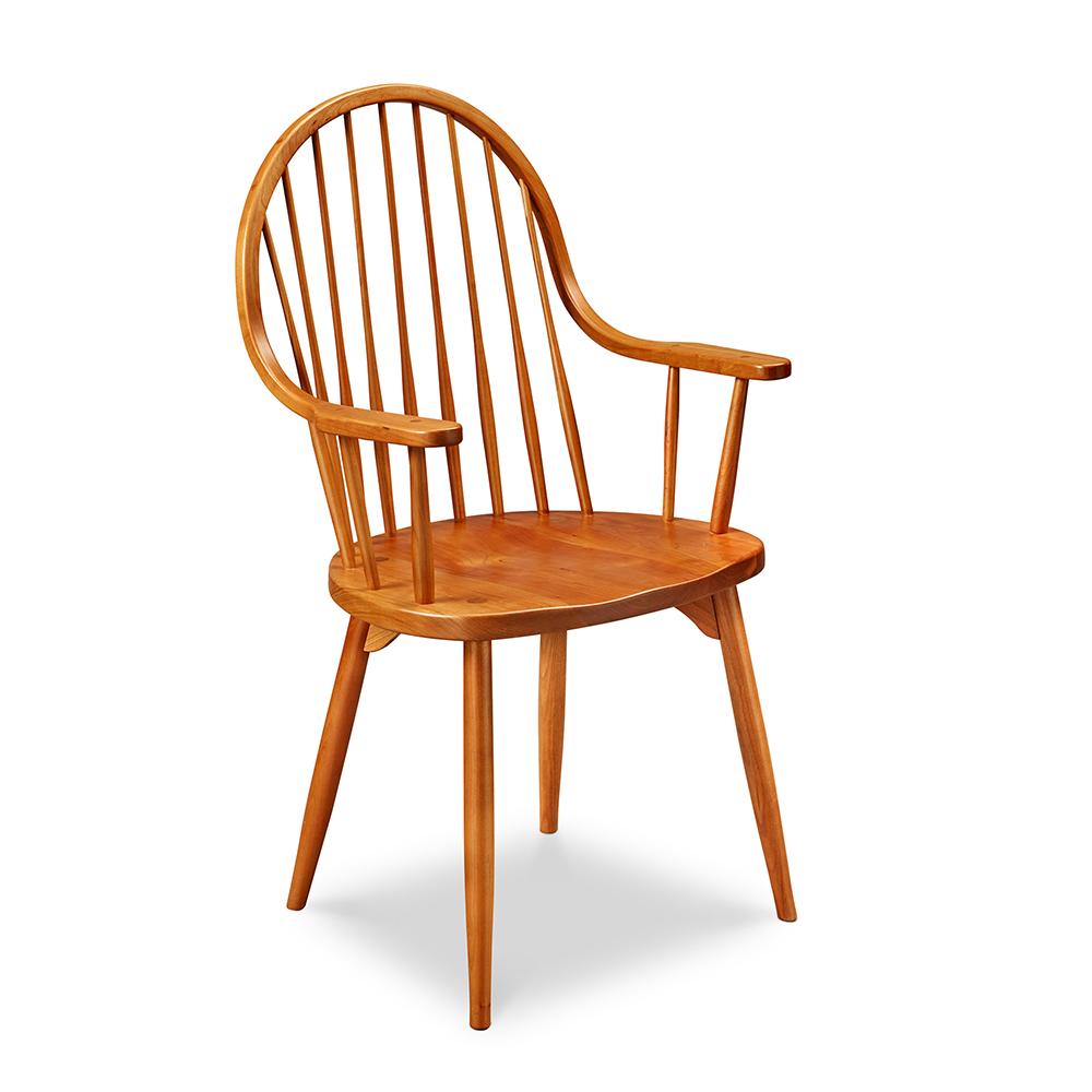 Farmington Windsor style continuous arm spindle chair in cherry