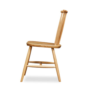 Windsor style chair with round crest in oak